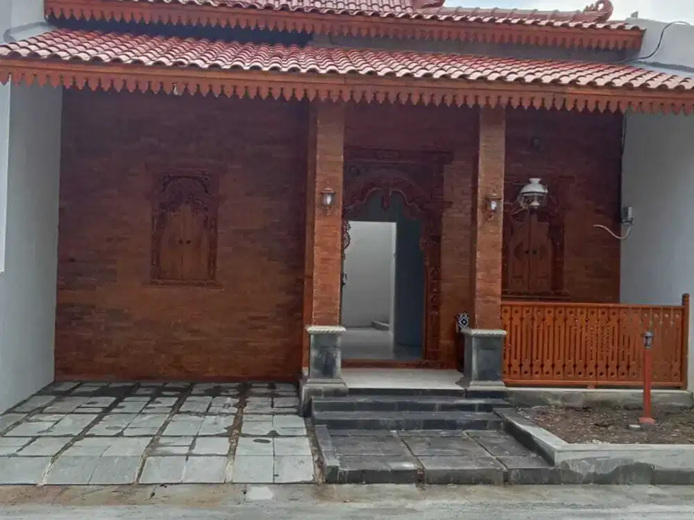 Rumah Joglo Modern, Lokasi Strategis Dekat Bandara Solo