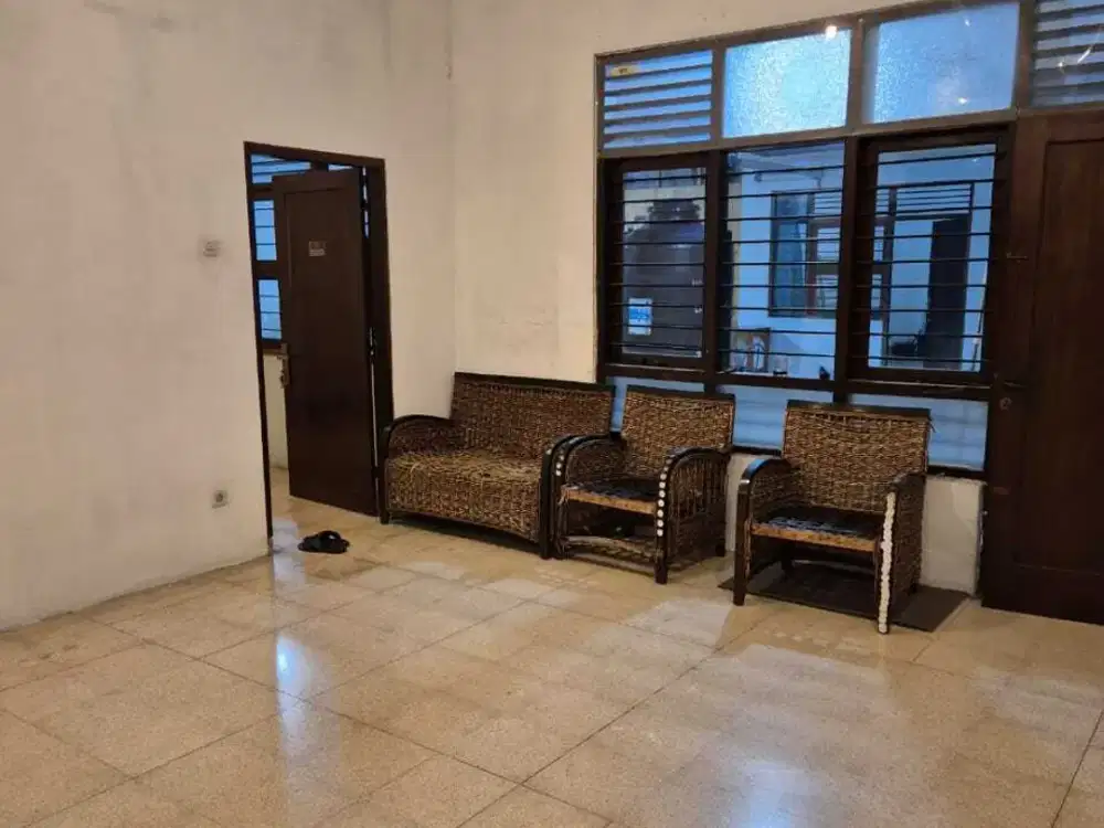 Rumah cocok untuk tinggal dan Usaha Sayap Pasir Kaliki, Cicendo