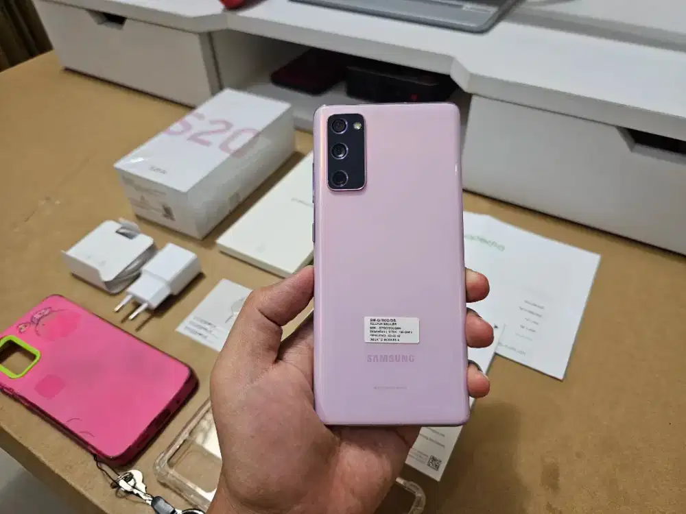 Samsung S20 FE mulus like new lengkap pemakaian istri