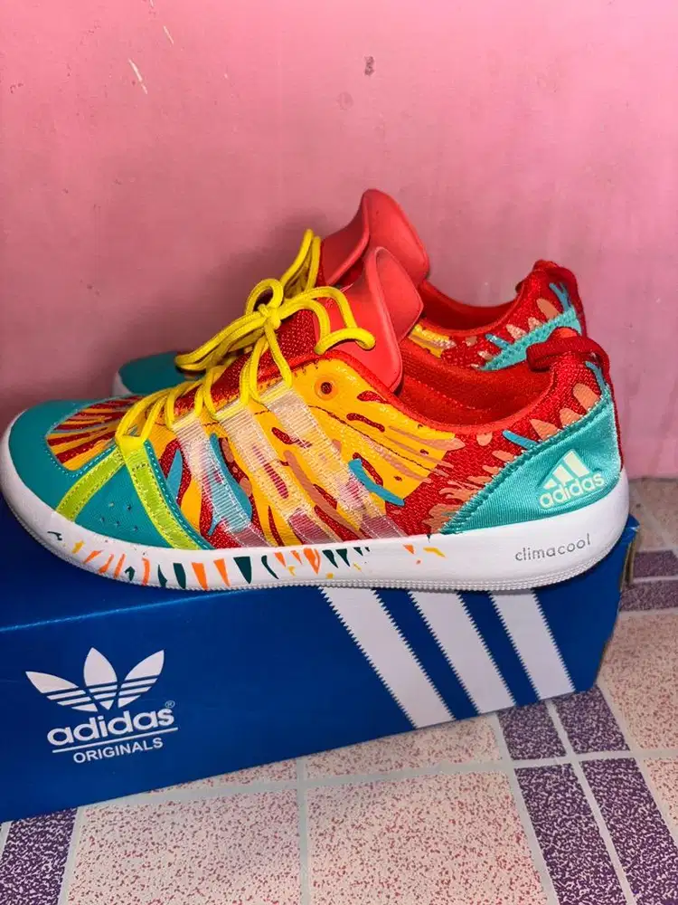 Sepatu addidas Terrex size 42