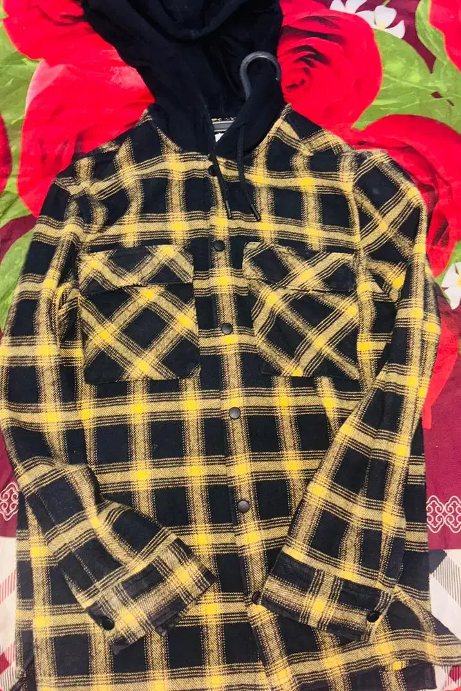 Kemeja hoddie pria size L