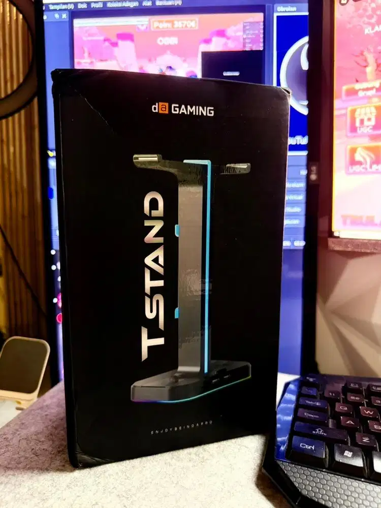 Headset Stand Digital Alliance T Stand with RGB and Slot USB Hub White