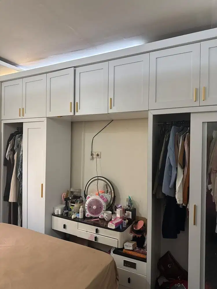 Di jual rumah dan perabotan lengkap