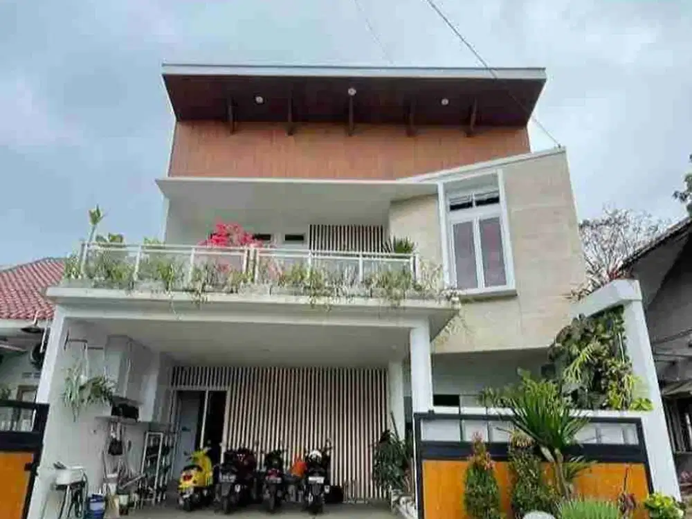 FULL FURNISHED Dijual Rumah Mewah Arcamanik Endah Dkt Antapani Bandung + kolam renang