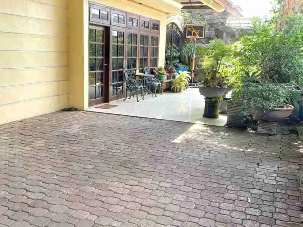 Rumah Luas 295m² Strategis Bebas Banjir Hadap Barat Di Daerah Delman Tanah Kusir Jakarta Selatan