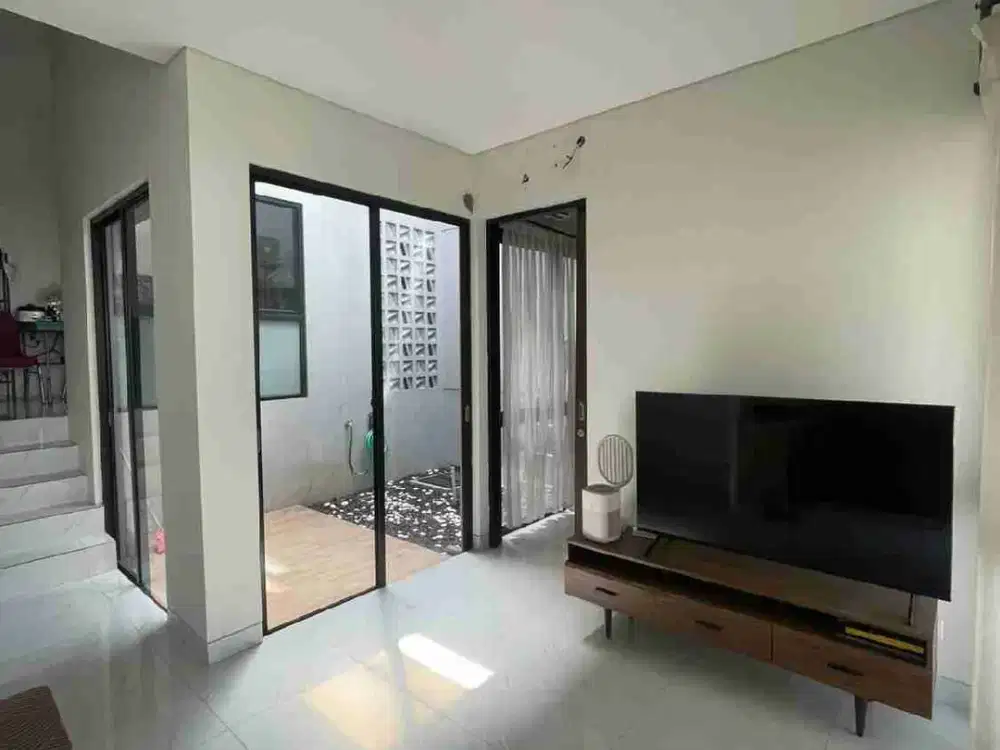 DIJUAL RUMAH BARU 3 LANTAI DI CLUSTER BARU KOTA WISATA!