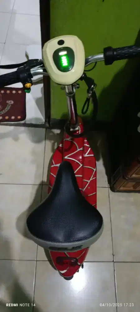Scooter kid selis mulus tanpa aki