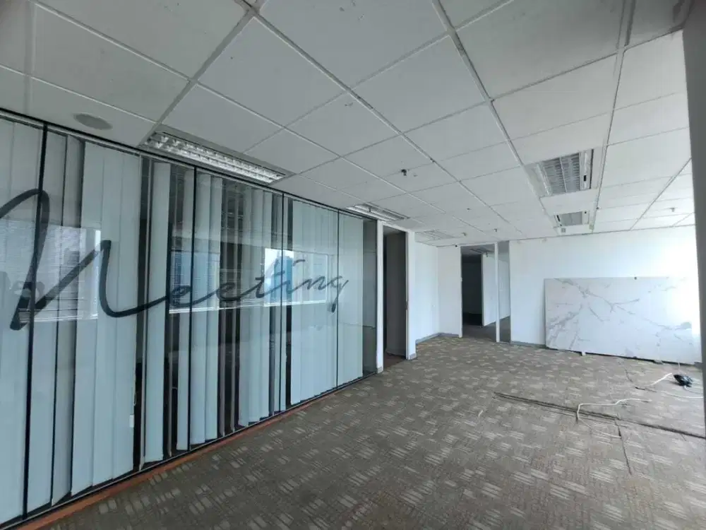 Sewa Kantor Sdh Ada Partisi 323 m2 di Menara Rajawali Mega Kuningan