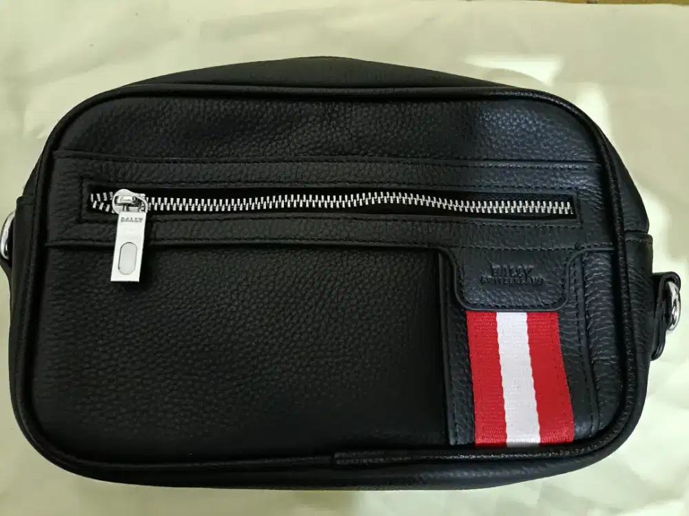 Tas selempang bally