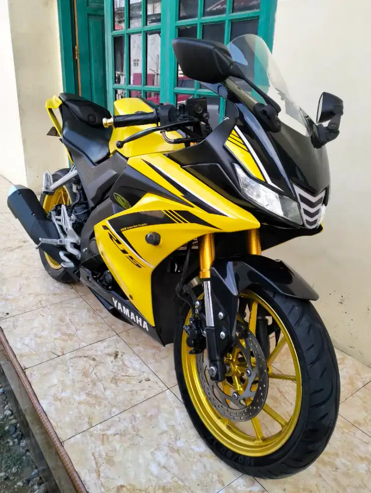 Di jual yamaha r 15 tahun 2018