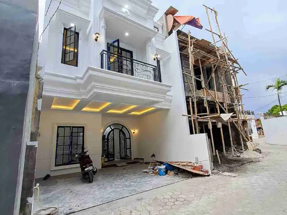 Dijual Rumah American Classic  Dalam Komplek Di Jagakarsa  Jakarta Selatan