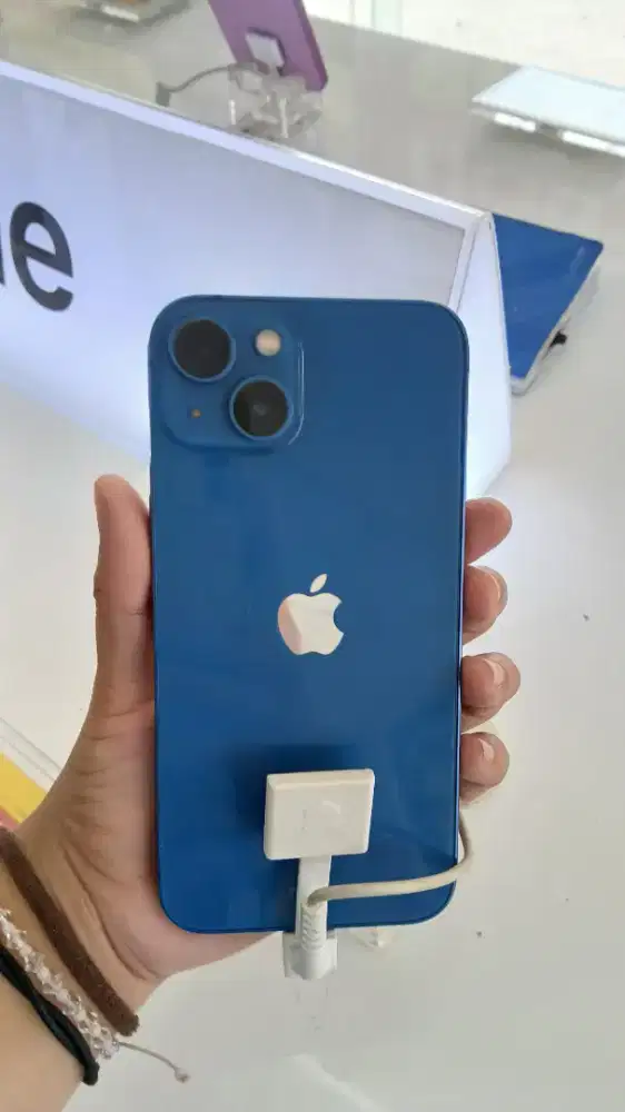 CICILAN IPHONE 13 KREDIVO ERABLUE CIRENDEU