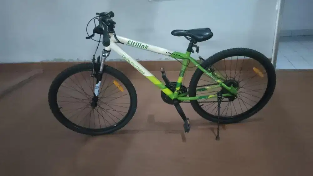 Sepeda gunung UNITED limited