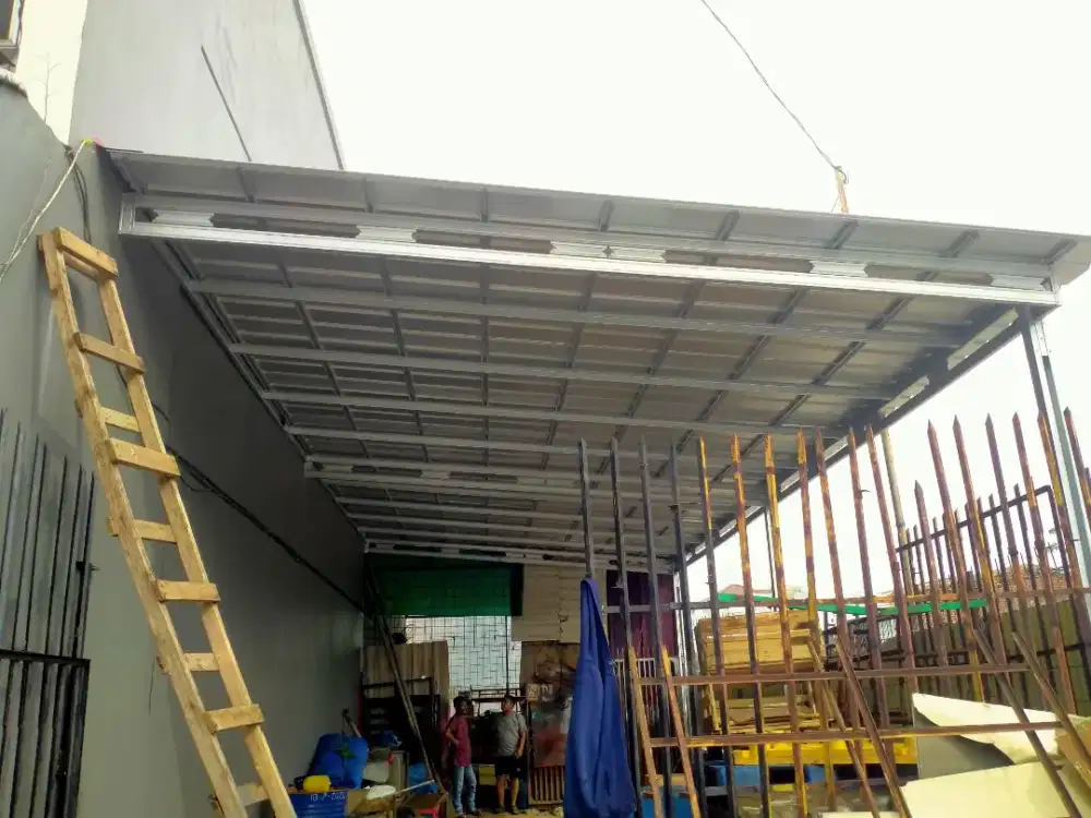 Kanopi Baja Ringan Ramah Lingkungan