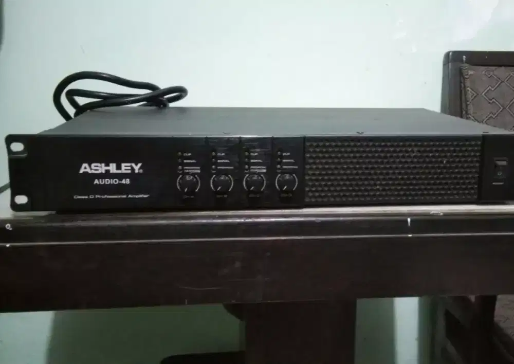 Ashley 4chanel Power Amp