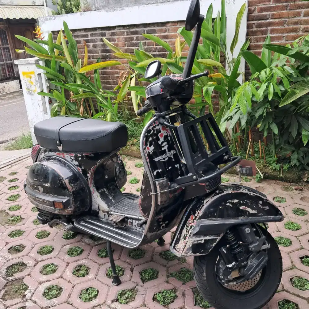Vespa spartan PX 200 original th 1985