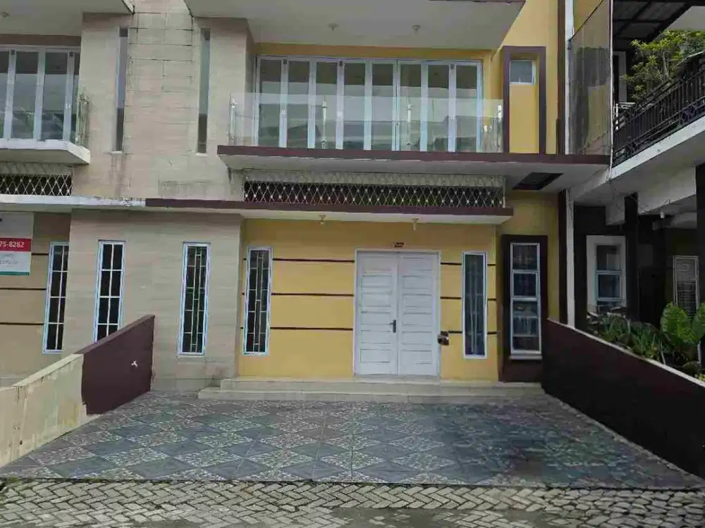 Flash Sale Rumah di Komplek J-City