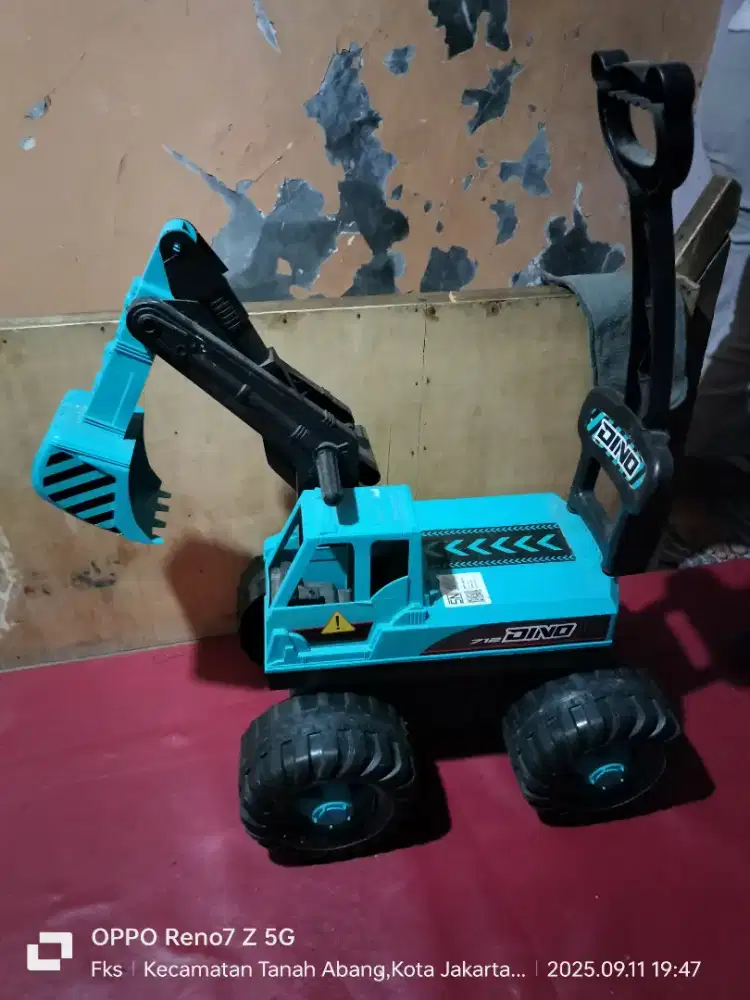 Mainan Anak Motor Pcx dan Tractor