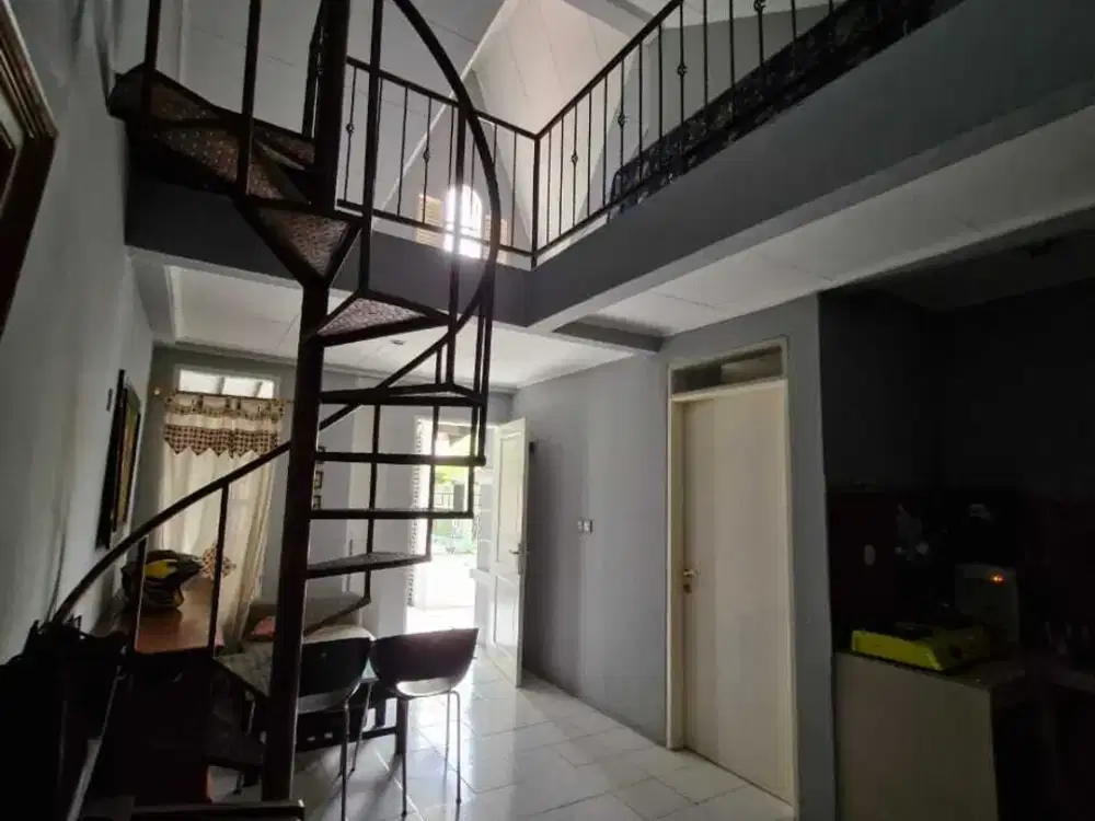DIJUAL RUMAH 1,5 LANTAI BAGUS MURAH TERBAIK VICTORIA SENTUL CITY SSR682