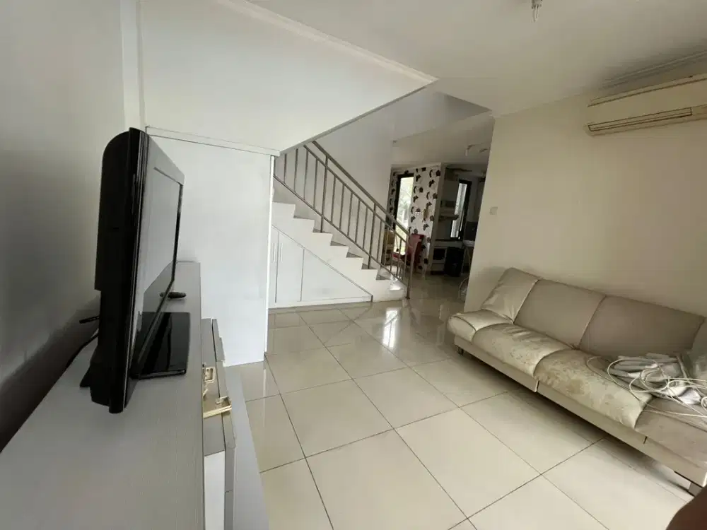 Disewakan Rumah/Town House Cosmo Park di atas Mall Thamrin City – Jakarta Pusat