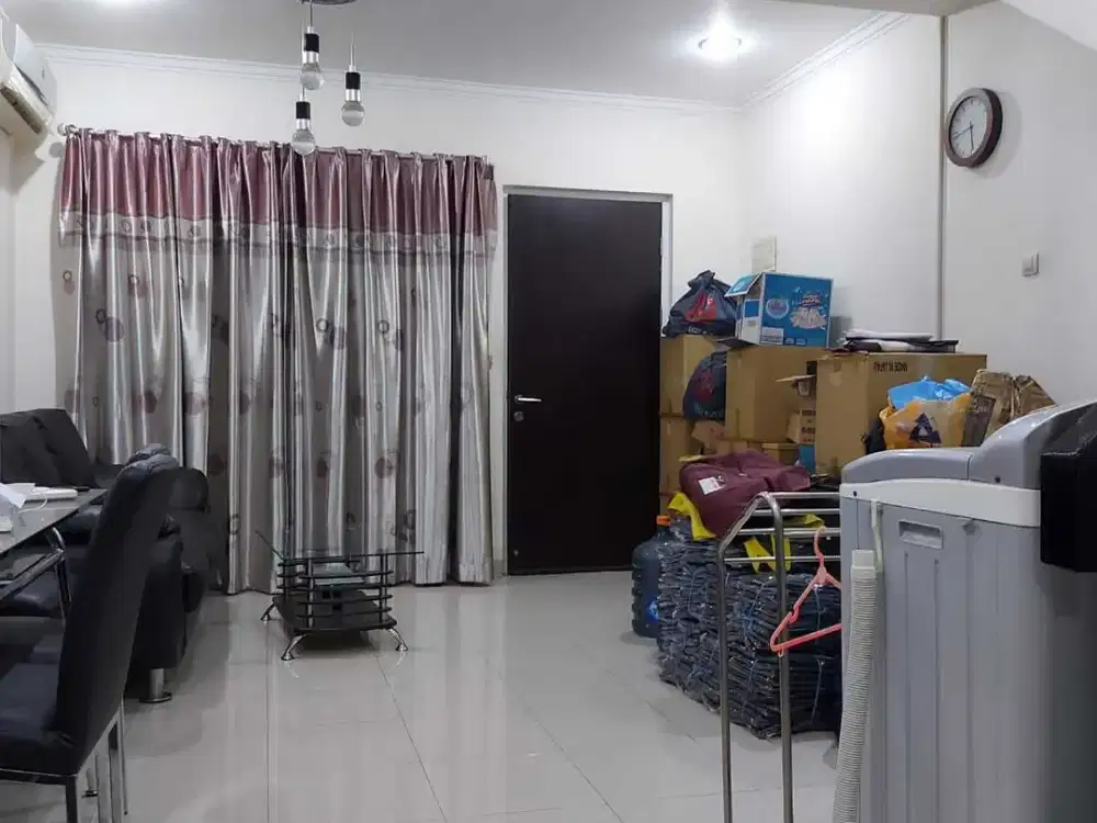 DIJUAL CEPAT! Rumah Siap Huni di Golden Palm Residences – Jakbar