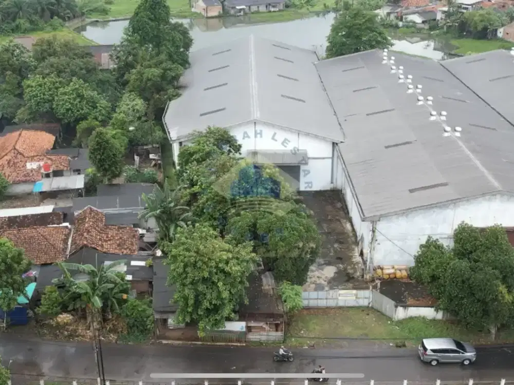 Di sewakan Gudang di Curug Kulon, Curug - Tangerang, Banten.