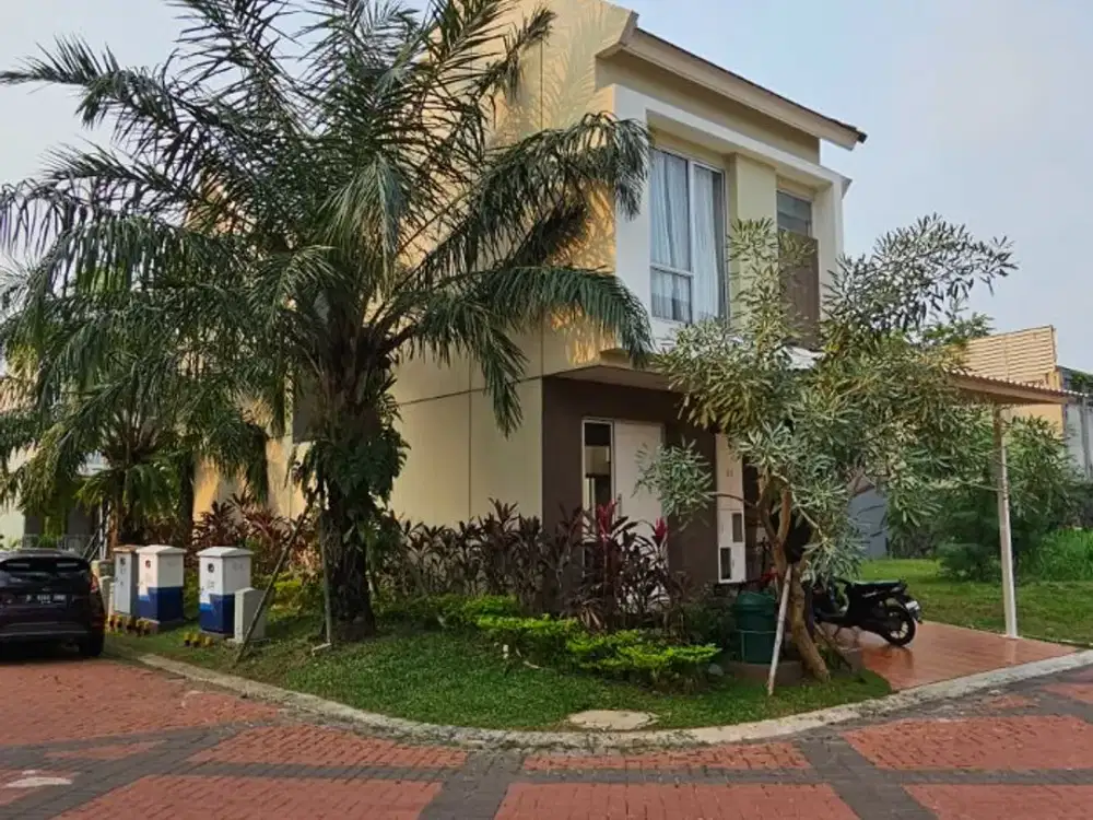 Dijual Murah Rumah Posisi Hoek di Malibu Village Gading Serpong