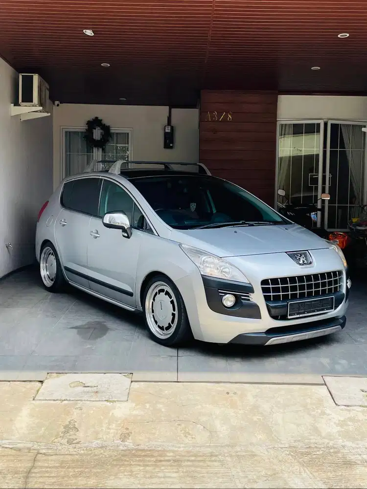 Peugeot 3008 1.6L AT Turbo Allure 2012