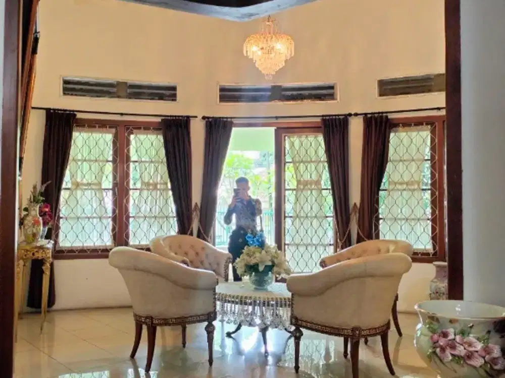 Rumah terawat siap huni best favorit Sayap Riau Bandung