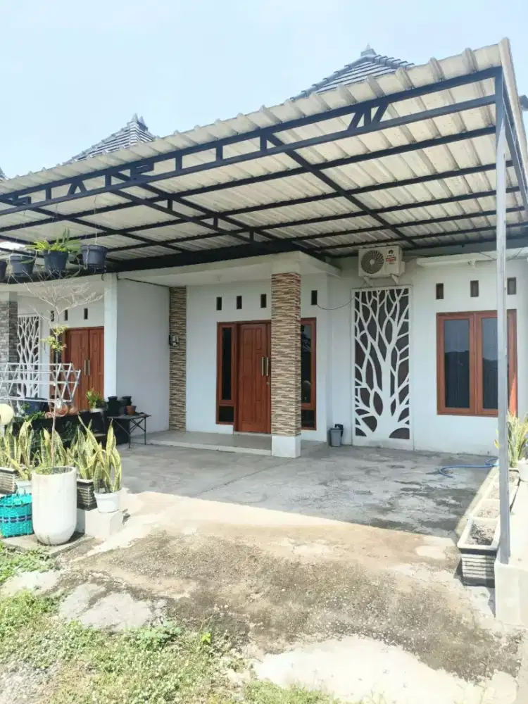 Dikontrak yukk...rumah pakai AC