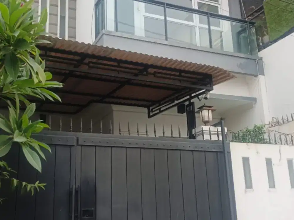 Disewakan Rumah Cantik di kayu putih