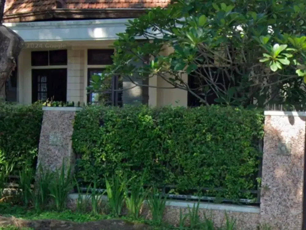 Disewakan Rumah Bagus Daerah Elit Gunung2 Malang nol jalan raya Dekat Ijen boulevard,mog mall cocok untuk hunian,guest house,resto cafe,kantor,klinik