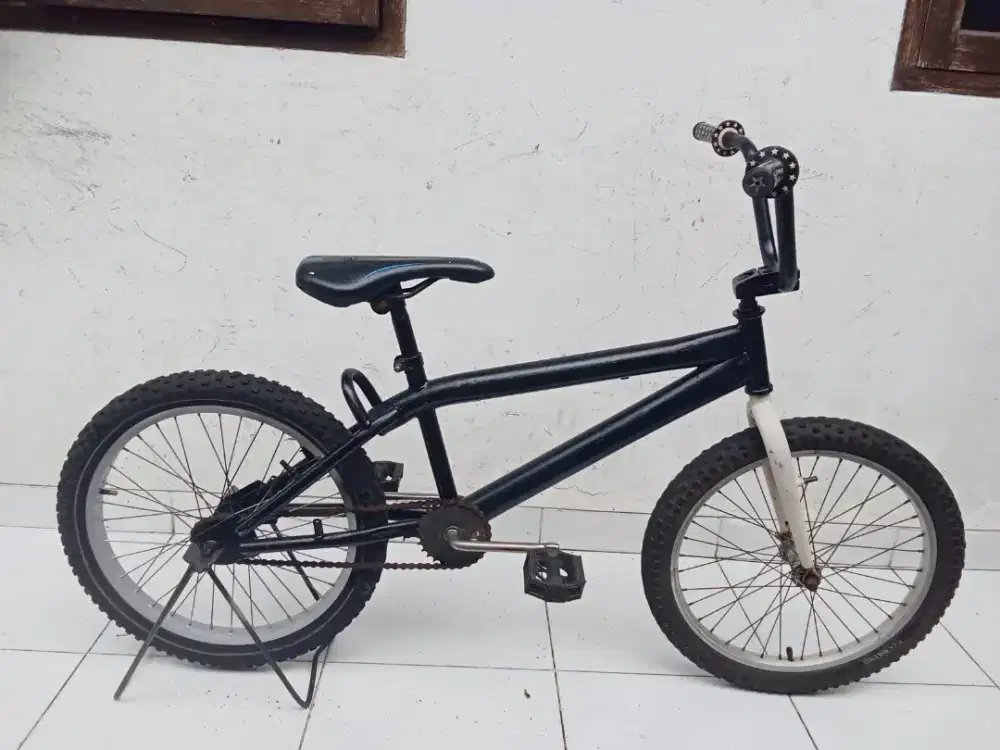 Sepeda bmx uk 20