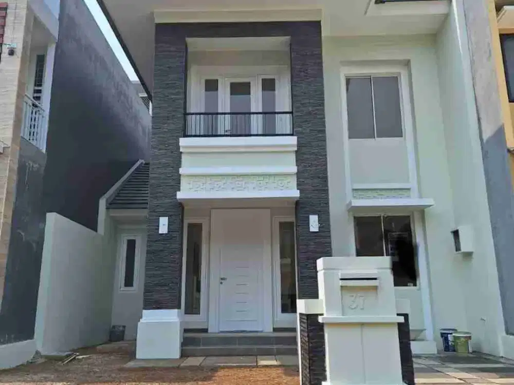 Di jual dengan Cepat rumah siap huni lokasi ada di alam sutera tangerang samping toll