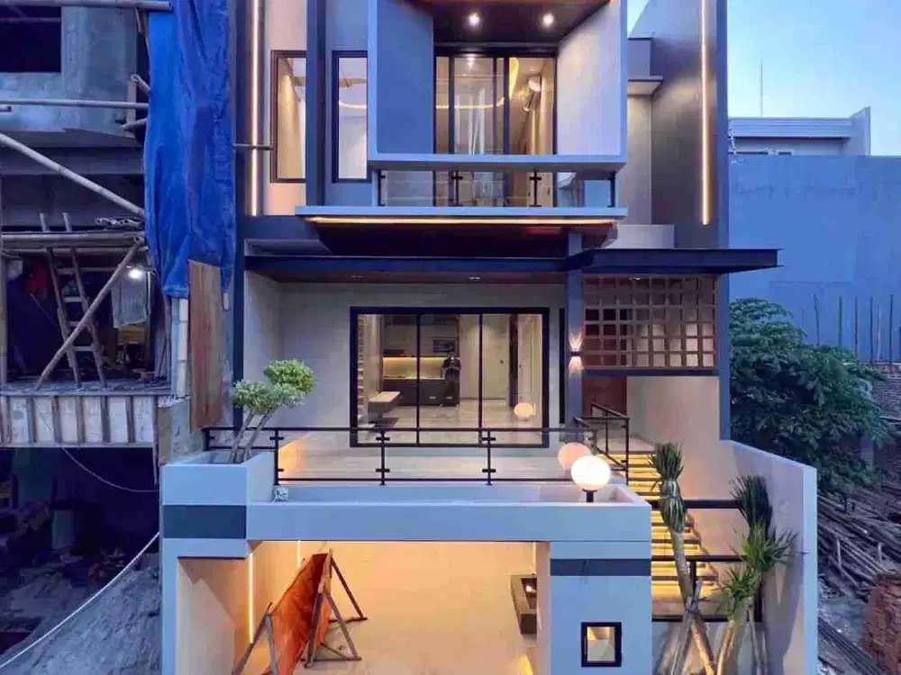 Turun Haega Rumah Mewah Dalam Komplek Besar  Dijagakarsa Jakarta Selatan