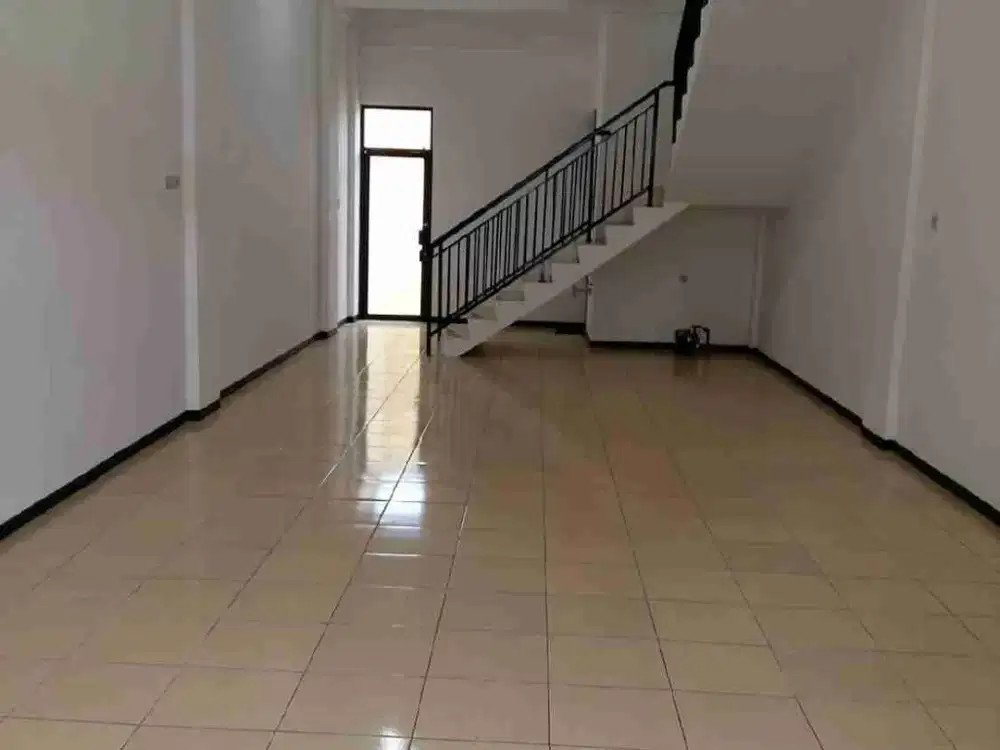 RUKO Nol Jalan Raya Menganti Gresik Cocok untuk usaha