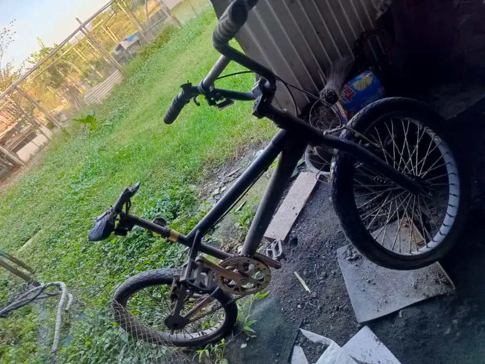Sepeda BMX bekas kondisi lumayan