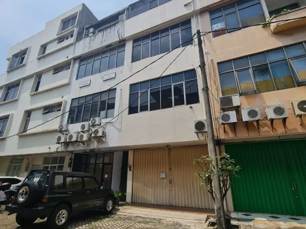 Ruko Plaza Ciputat Mas 3½ Lantai Disewa