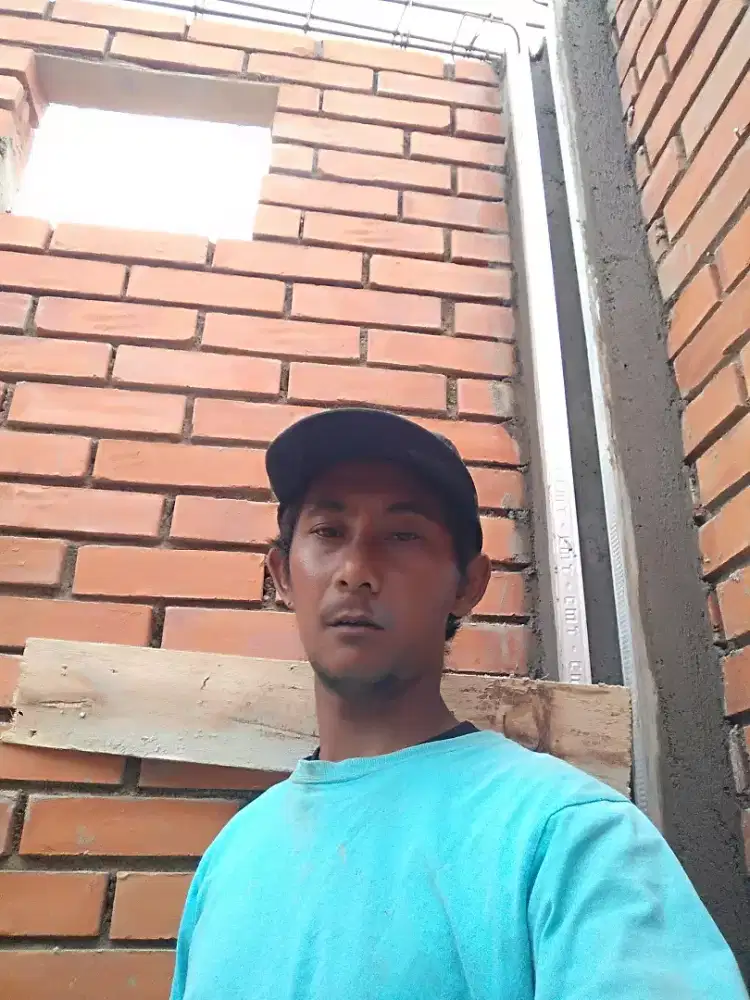 Jasa tukang bangunan harian atau borongan