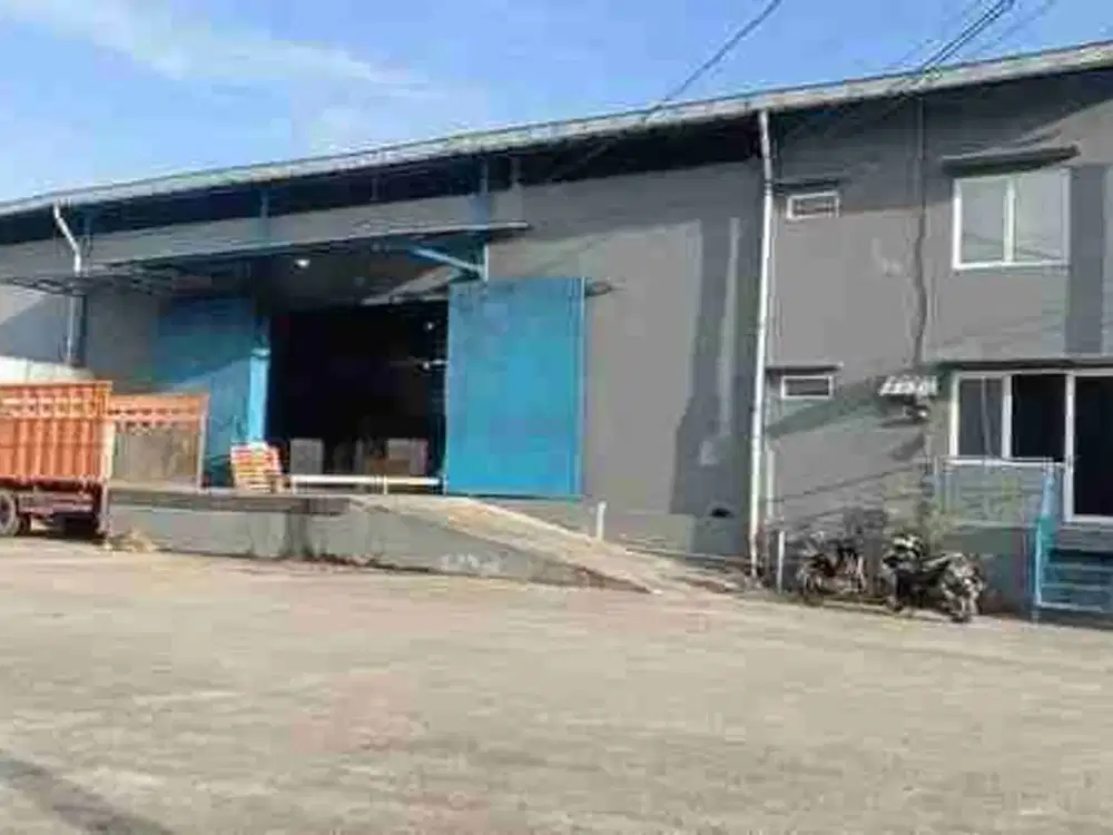 DISEWAKAN GUDANG BESAR PARKIRAN LUAS LOKASI KARIANGAU