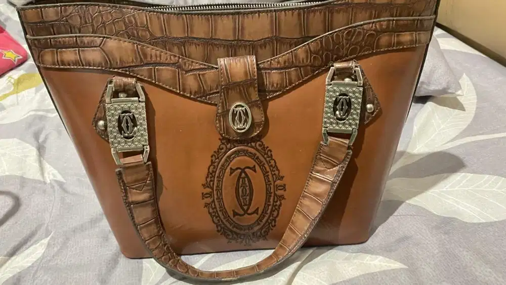 Preloved tas merk Ccartir