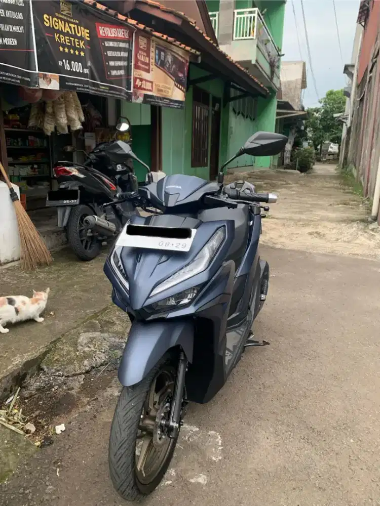 Vario 125 CBS ISS tahun 2024 Matte Blue