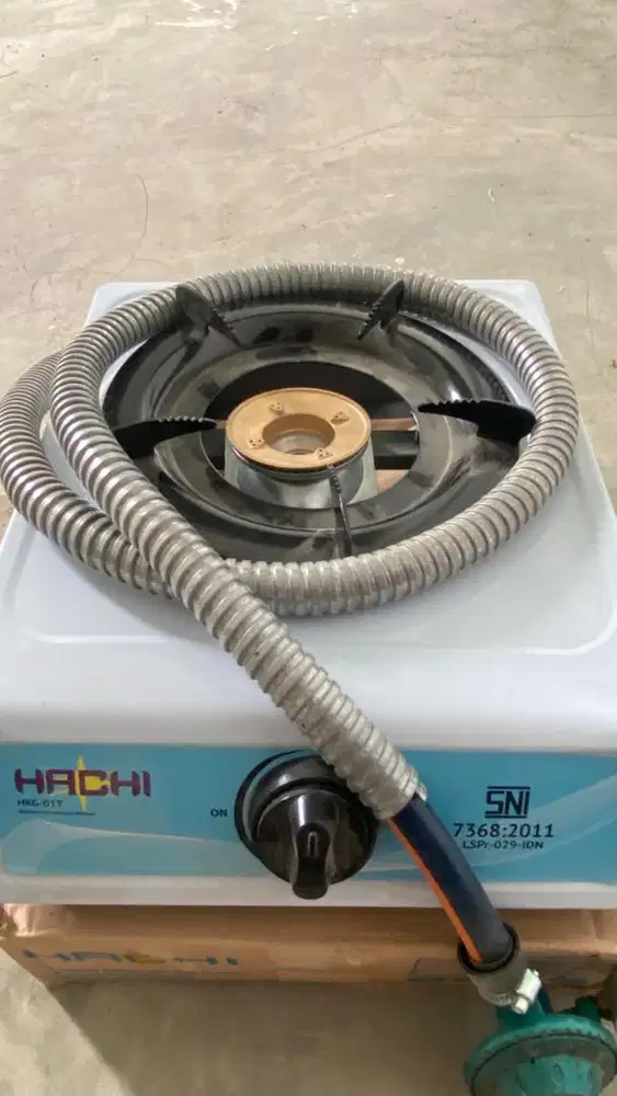 Kompor 1 tungku include regulator dan selangnya