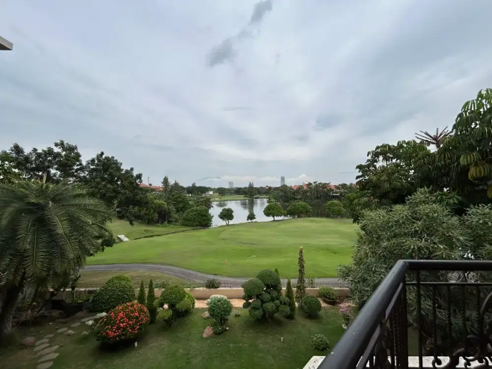 Rumah Graha Famili Mewah & Prestisius, Golf & Lake View
