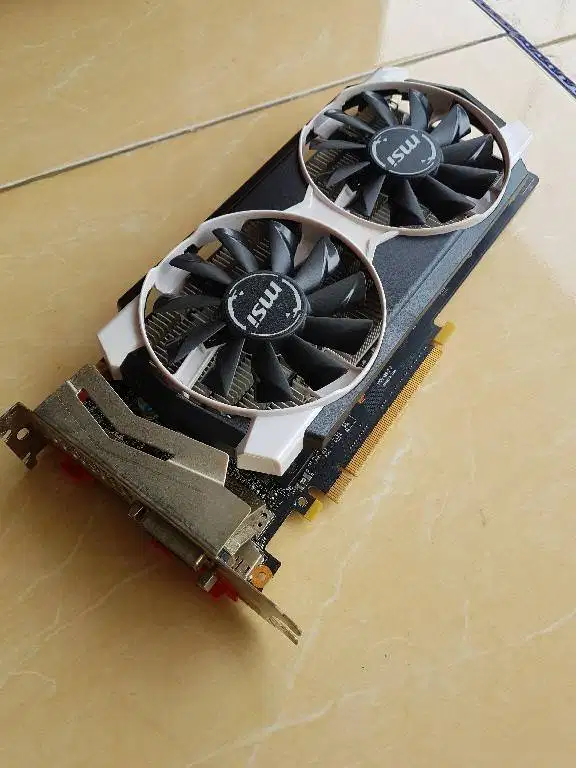 VGA Nvidia GTX 950 2gb 128bit GDDR5 DX12 MSI Armor Dual Fan
