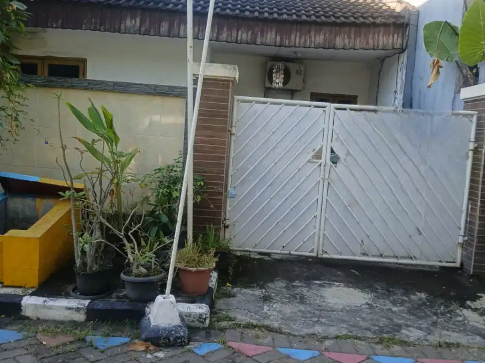 JUAL Rumah Hitung Tanah Kutisari Indah Barat Lokasi dekat UK Petra