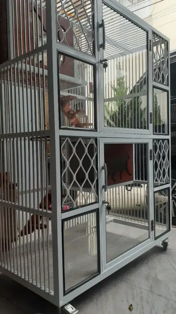 Coustum ,kandang sultan