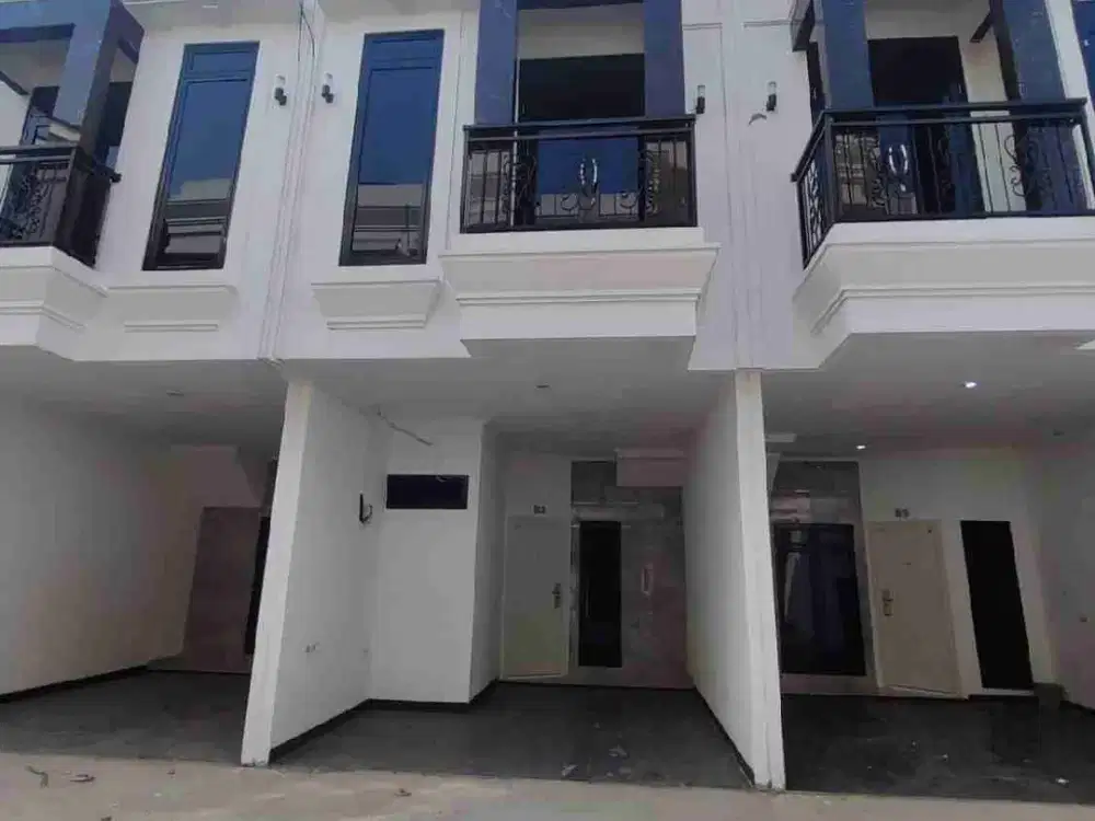 Dijual rumah 2 lantai 10 menit dr stasiun kereta sawah besar