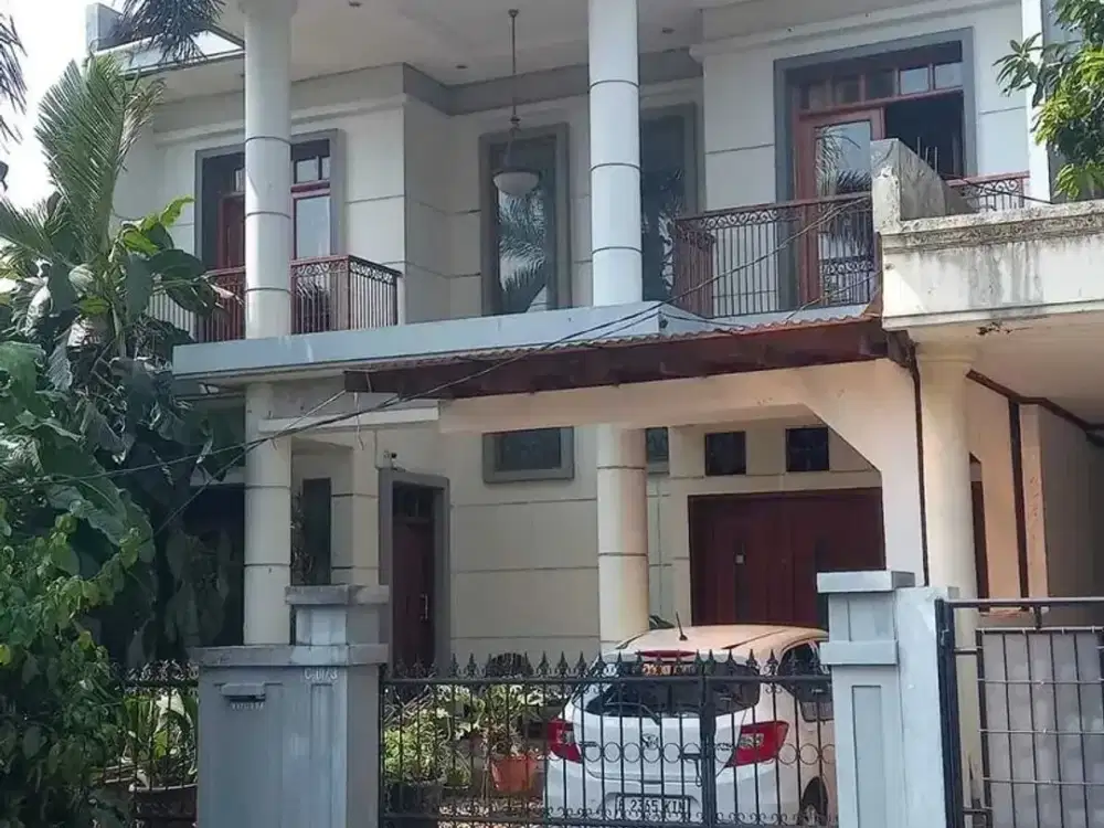 RUMAH MEGAH DI TAMAN BOUGENVILE CAMAN RAYA JATIBENING