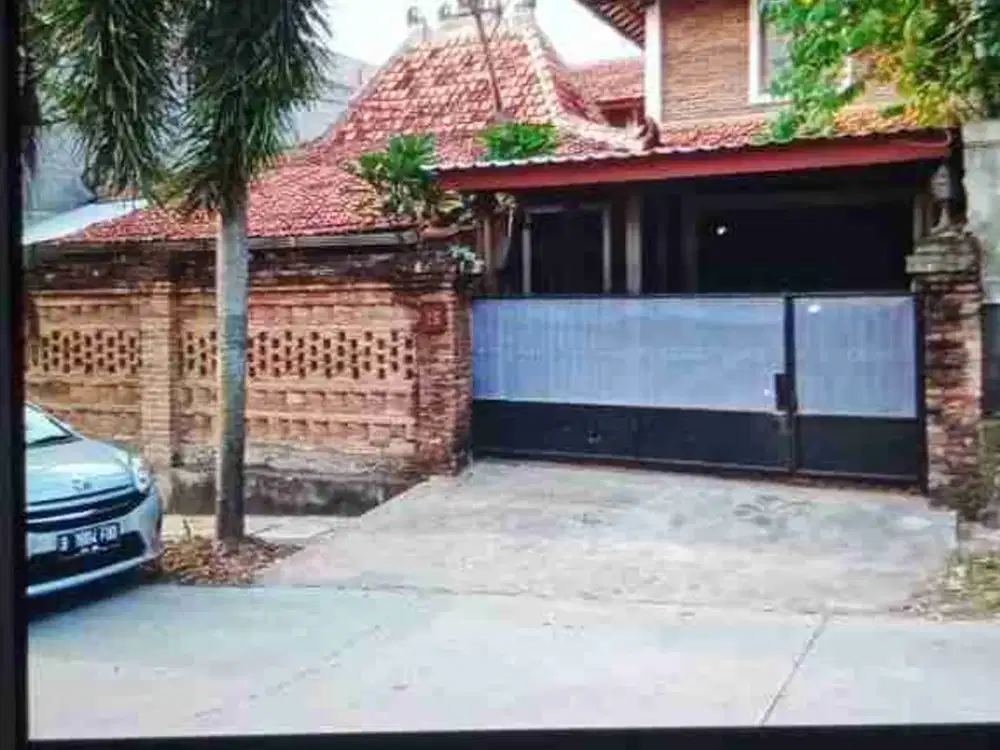 dijual rumah siap huni nyaman dan sangat strategis